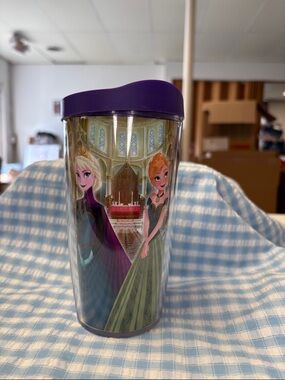 Disney 16 oz Tervis Tumbler with Purple Lid Featuring Elsa & Anna